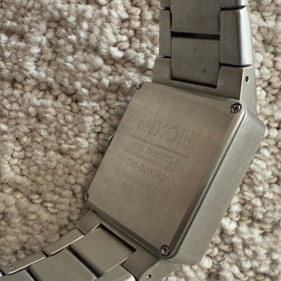 Nixon Quatro Silver Square Face Watch - Picture 5 of 5